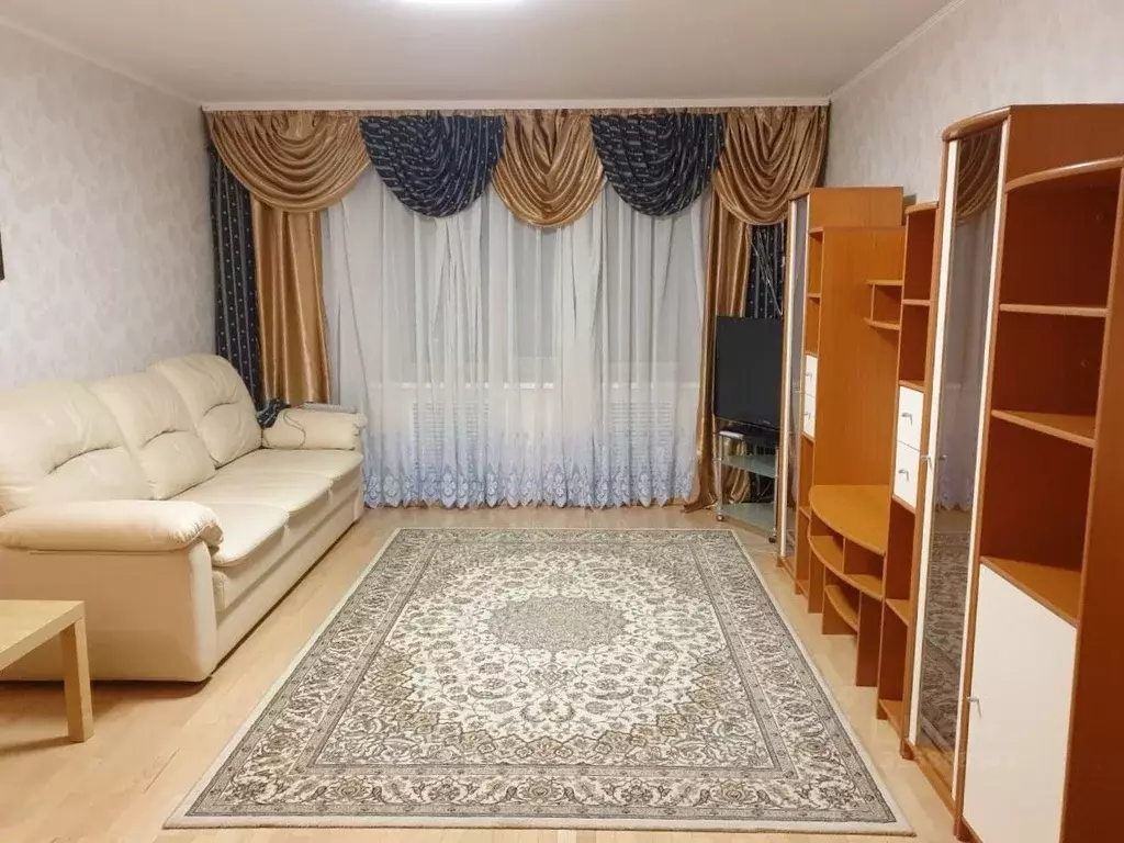 2-к кв. Свердловская область, Екатеринбург ул. Мичурина, 239 (66.7 м) - Фото 1