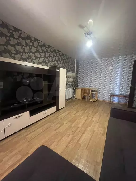1-к. квартира, 32 м, 6/9 эт. - Фото 1