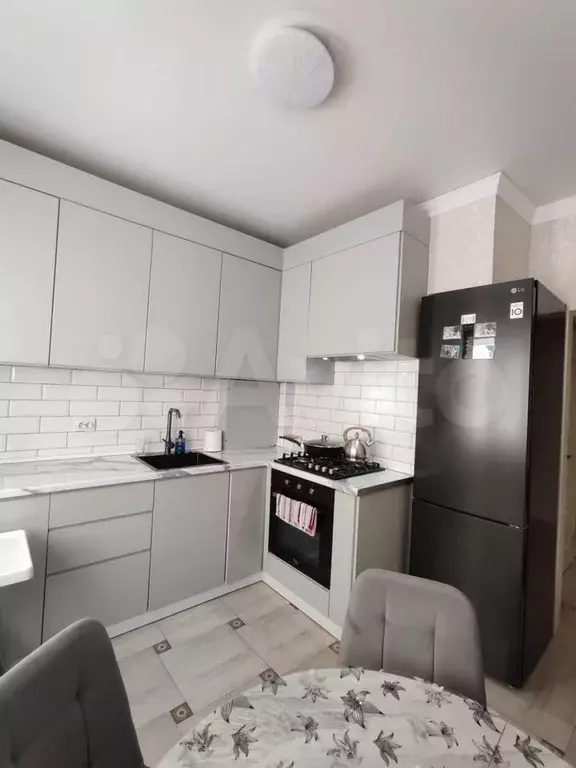 2-к. квартира, 62 м, 2/10 эт. - Фото 0