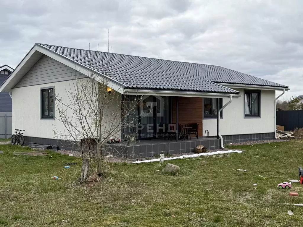 Дом в Ленинградская область, Гатчинский муниципальный округ, пос. ... - Фото 1