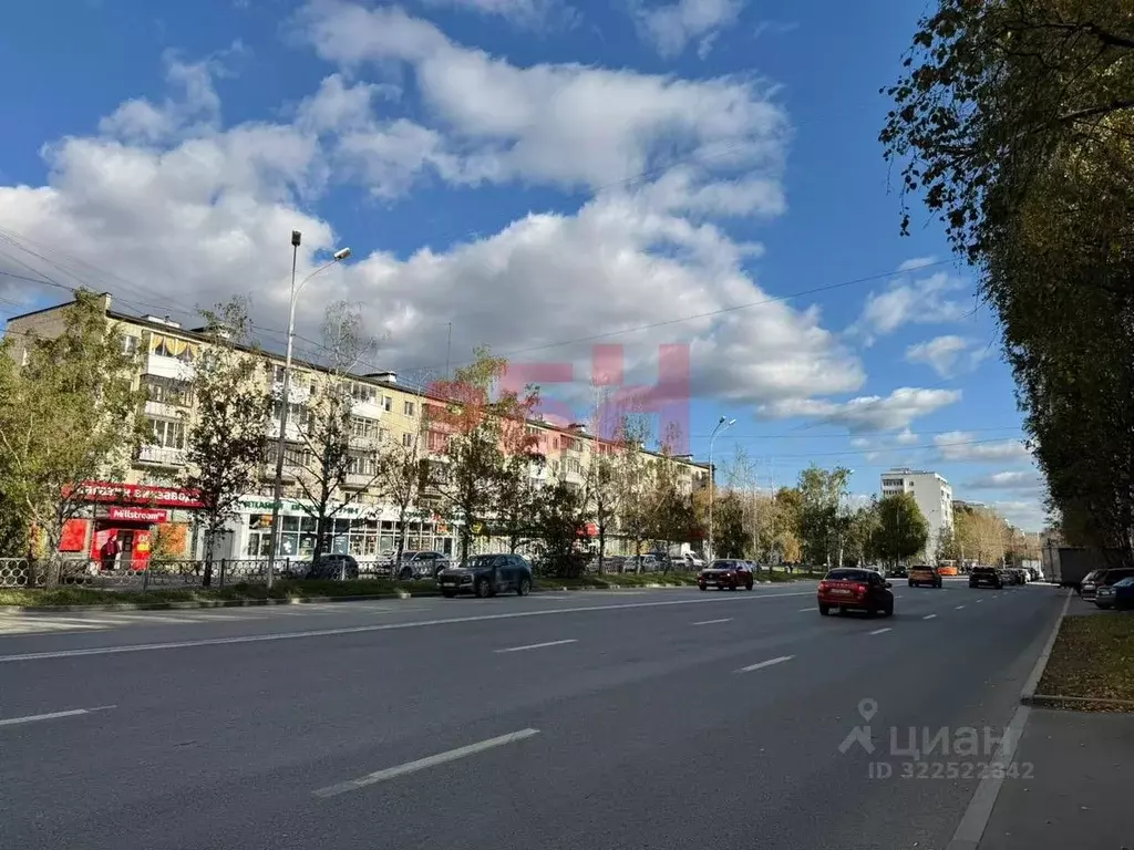 Торговая площадь в Свердловская область, Екатеринбург ул. Шаумяна, 100 ... - Фото 1