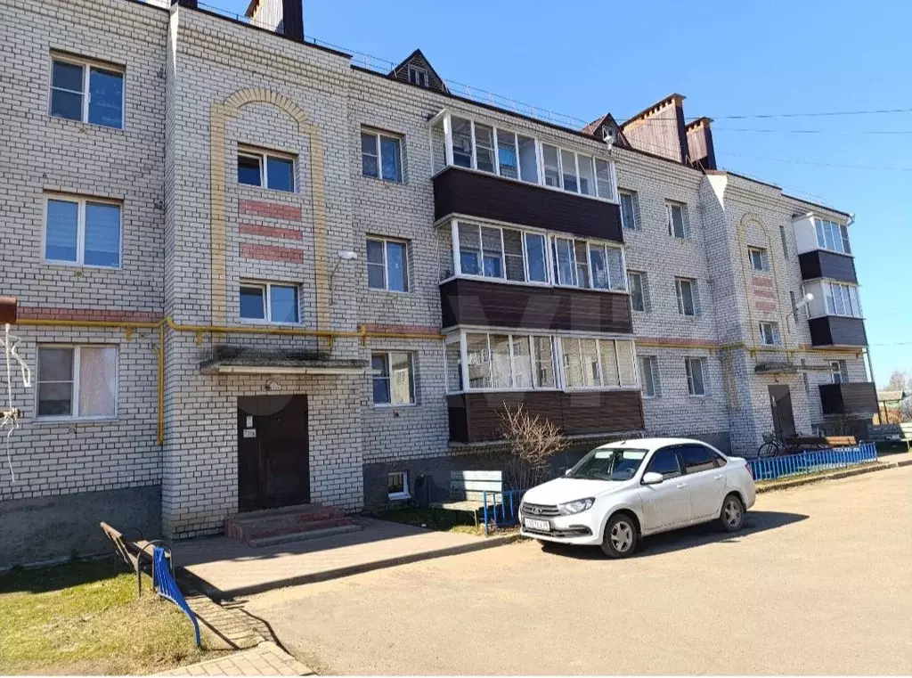 2-к. квартира, 46 м, 1/3 эт. - Фото 0
