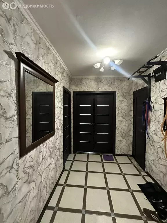 2-комнатная квартира: Владикавказ, улица Гугкаева, 67 (50 м) - Фото 1