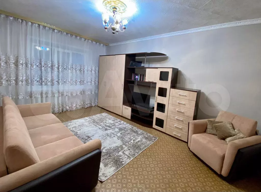 2-к. квартира, 56 м, 1/9 эт. - Фото 1