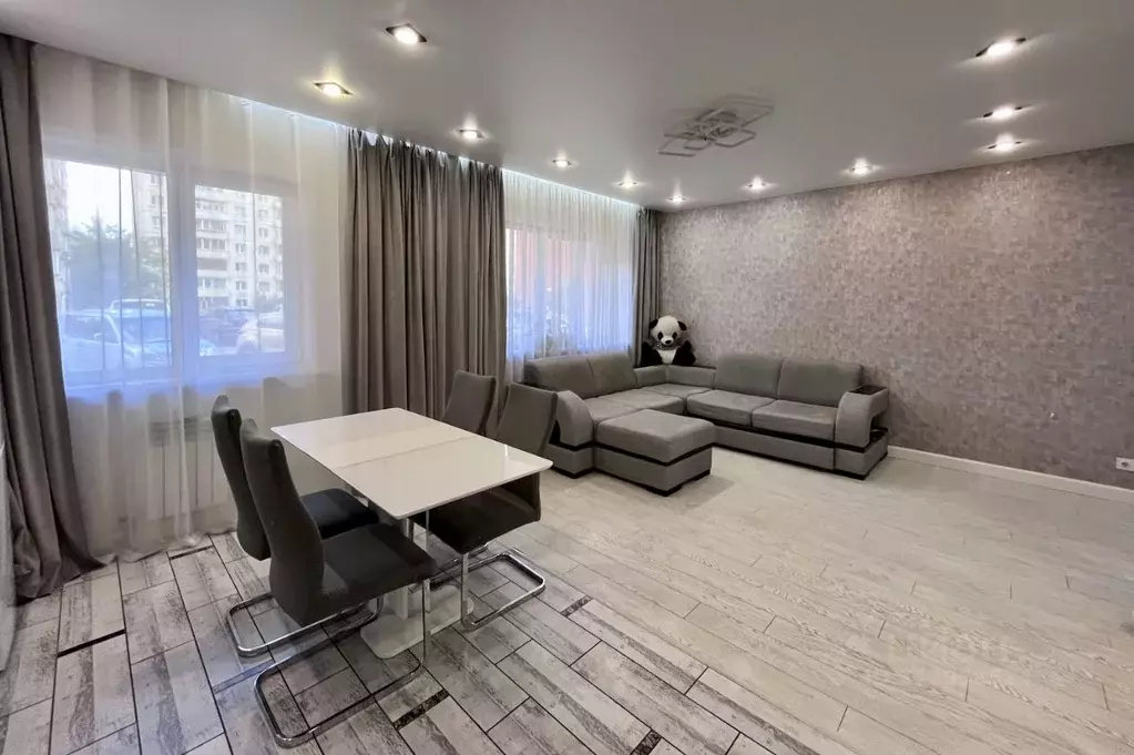 3-к кв. Иркутская область, Иркутск ул. Пискунова, 131/2 (76.4 м) - Фото 2