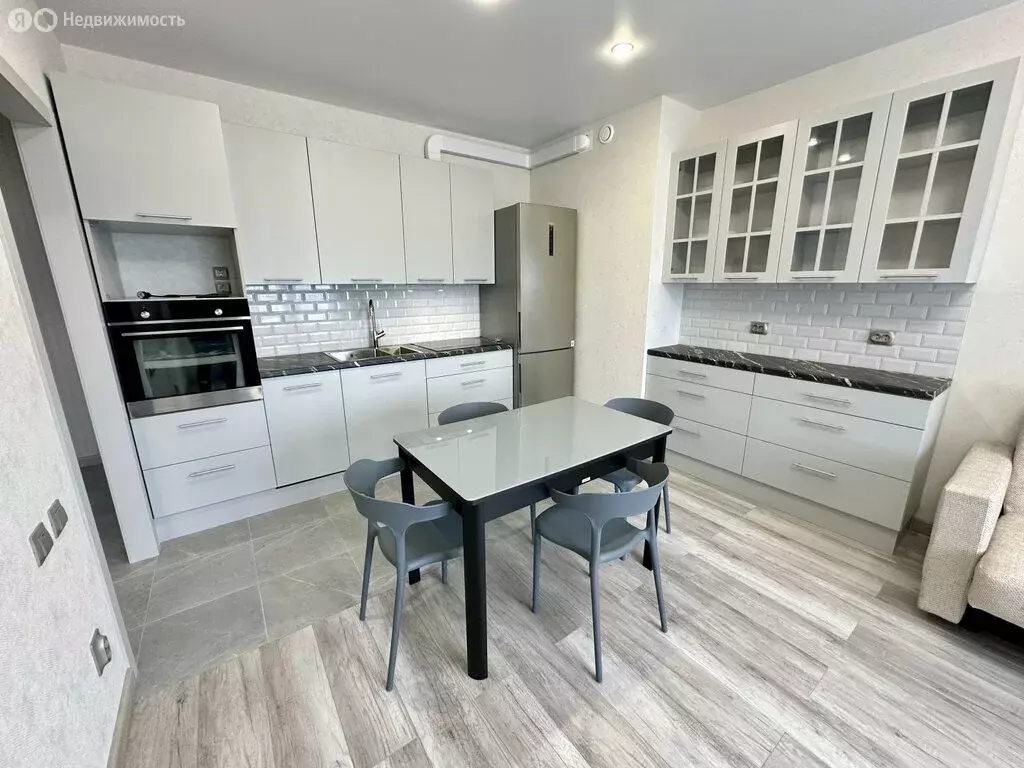 3-комнатная квартира: Петрозаводск, Оборонная улица, 9 (74.6 м) - Фото 1