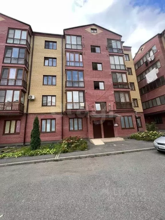 1-к кв. Северная Осетия, Владикавказ ул. Шамиля Джикаева, 4 (50.0 м) - Фото 1
