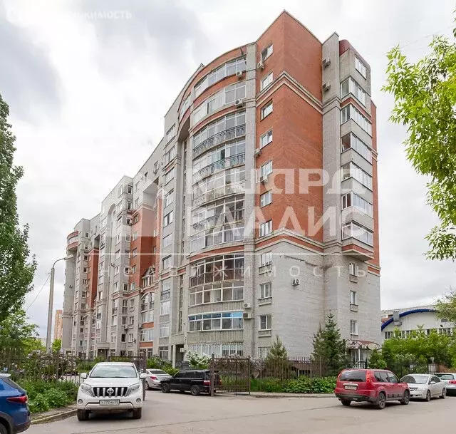 3-комнатная квартира: Омск, улица Сазонова, 64 (91.8 м) - Фото 0