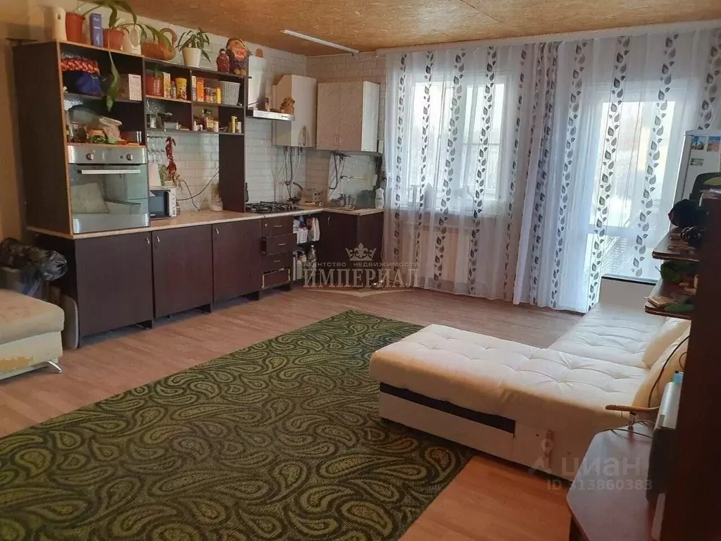 Дом в Марий Эл, Медведево городское поселение, Медведево пгт ул. ... - Фото 1