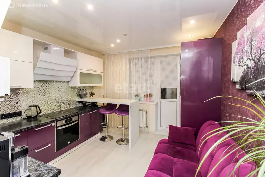 1-комнатная квартира: Тюмень, улица Муравленко, 10 (49.1 м) - Фото 1