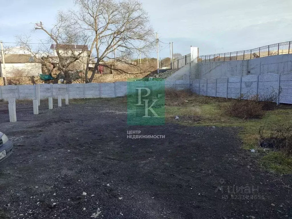 Участок в Севастополь ул. Ромашковая, 135А (4.0 сот.) - Фото 2