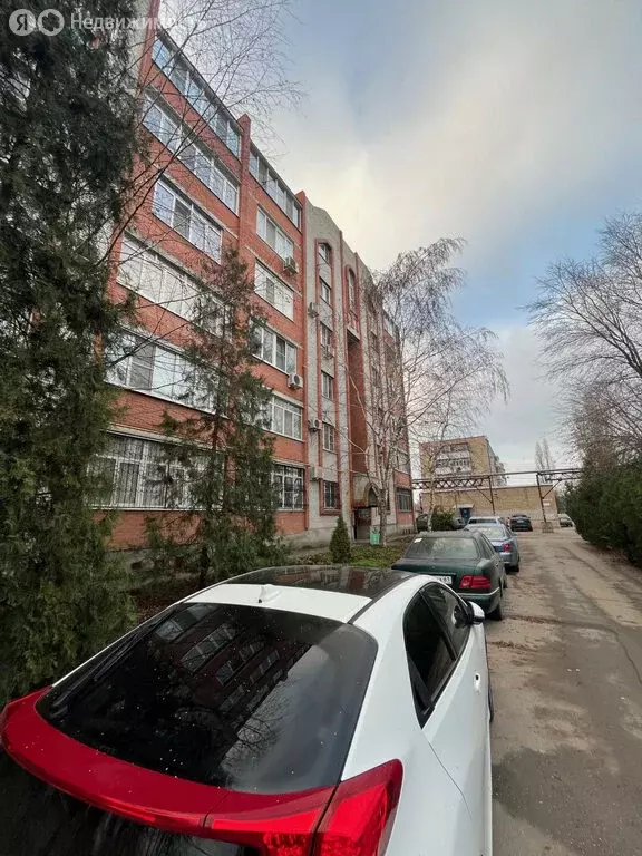 3-комнатная квартира: Батайск, улица Луначарского, 166А (140 м) - Фото 1