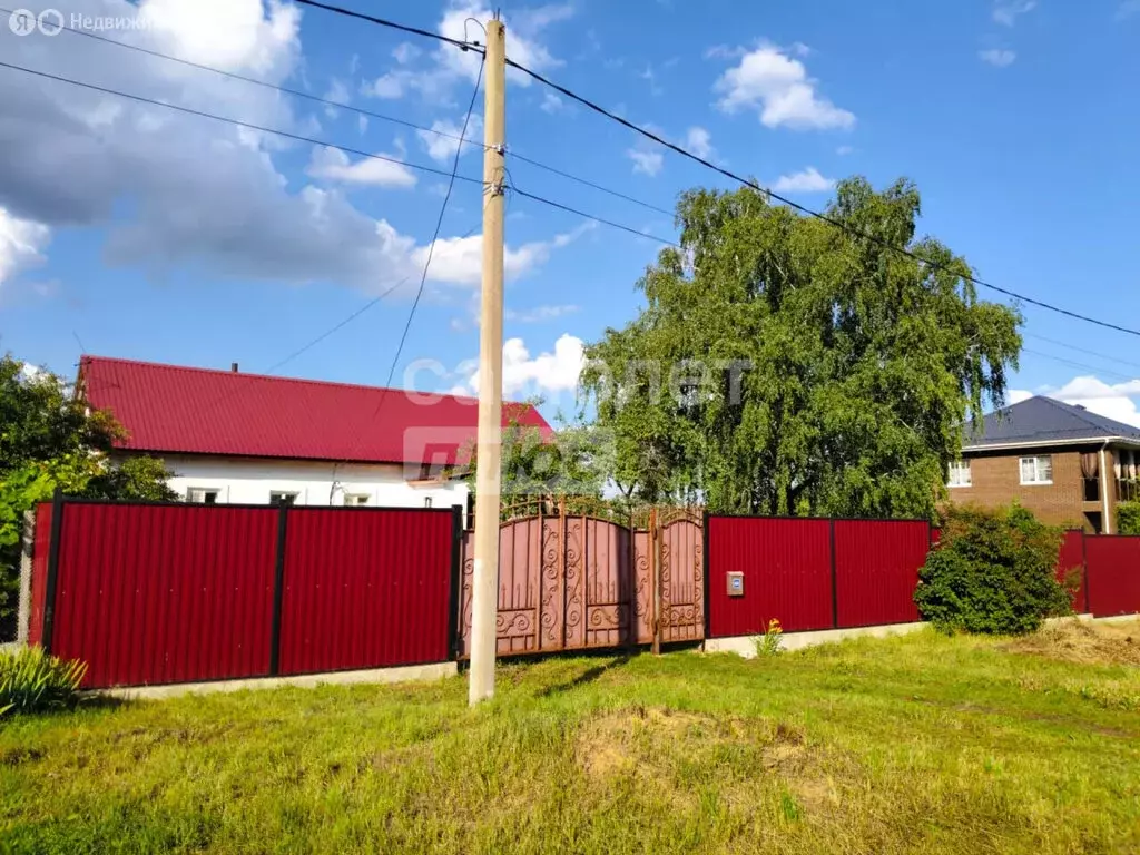 Дом в село Косырёвка, Советская улица, 125 (50 м) - Фото 1