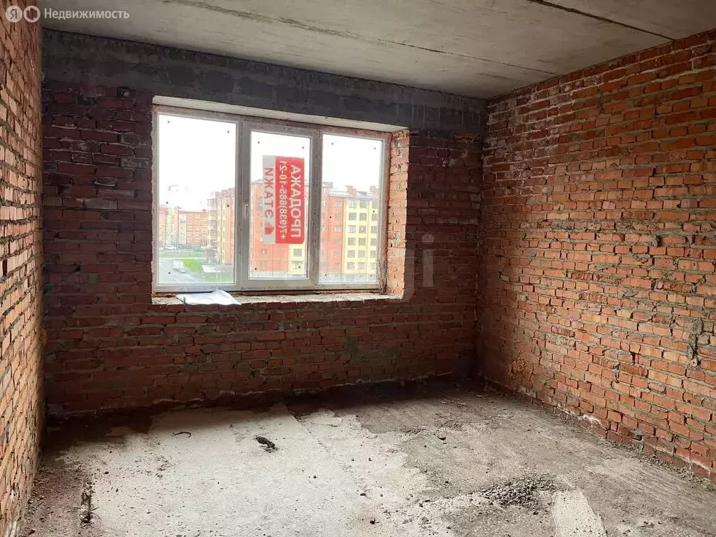 1-комнатная квартира: Владикавказ, улица Билара Кабалоева, 16А (100 м) - Фото 1