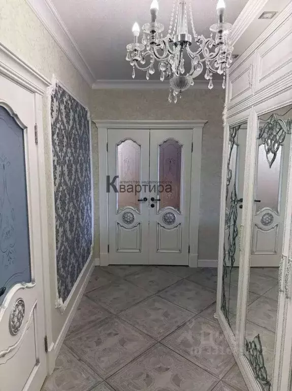 3-к кв. Смоленская область, Смоленск пер. Ульянова, 9 (98.0 м) - Фото 1