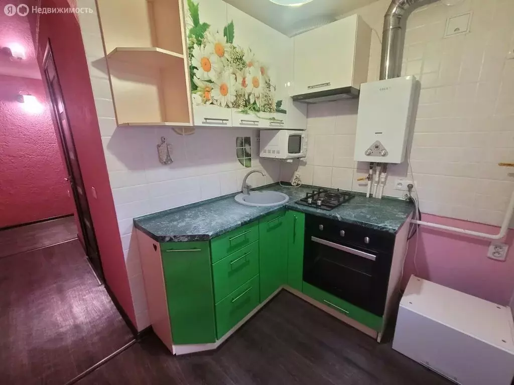 3-комнатная квартира: Таганрог, улица Шаумяна, 16 (54 м) - Фото 1