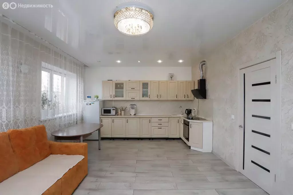 3-комнатная квартира: Иркутск, улица Баумана, 269 (67 м) - Фото 1