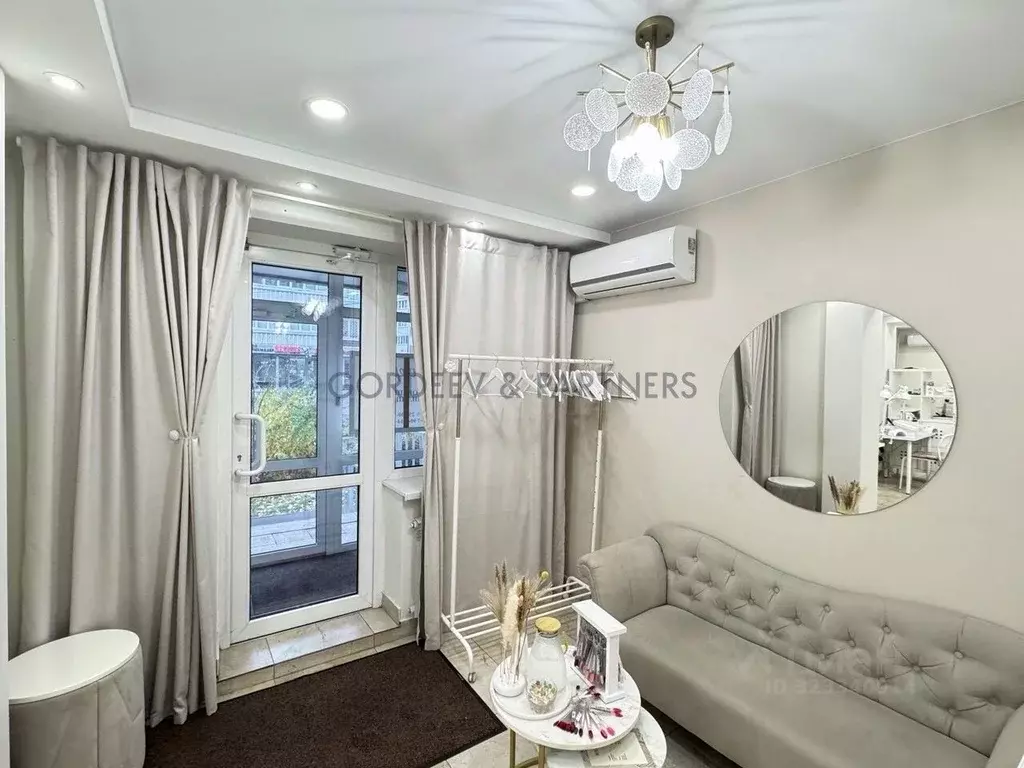 Помещение свободного назначения в Татарстан, Казань ул. Галии ... - Фото 1