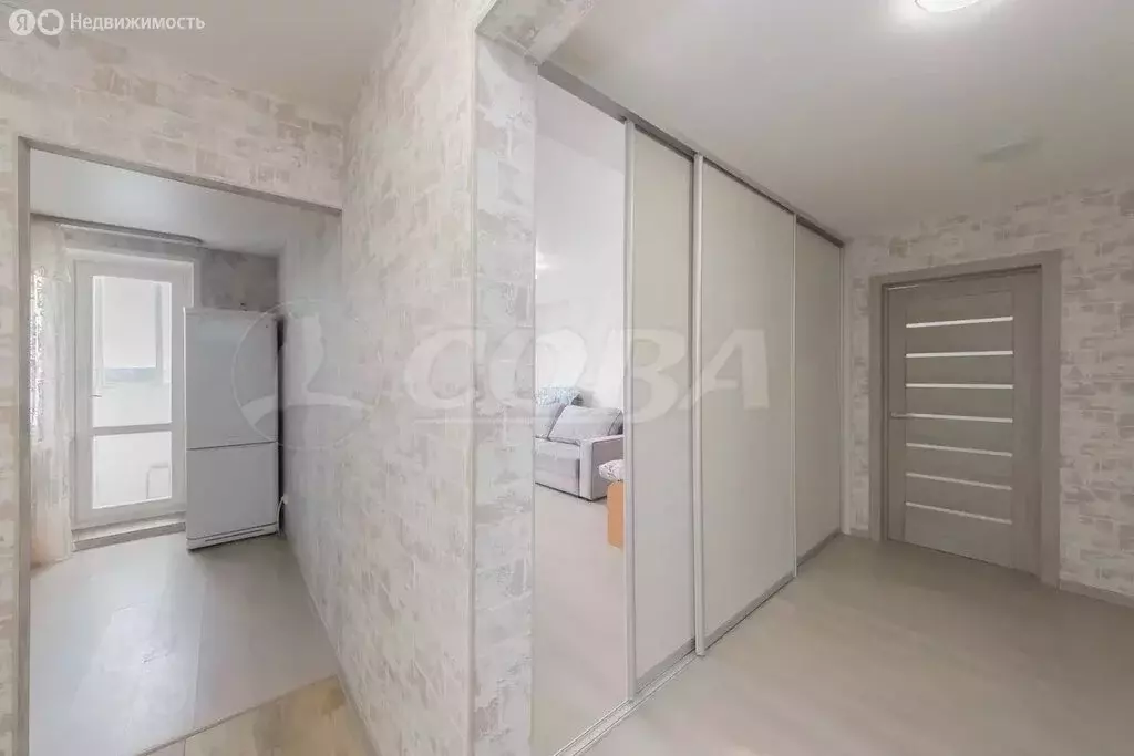 2-комнатная квартира: Тюмень, улица Монтажников, 34 (58.9 м) - Фото 1