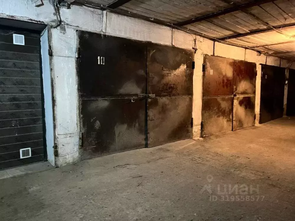 Гараж в Иркутская область, Иркутск ул. Горького, 1 (18 м) - Фото 1