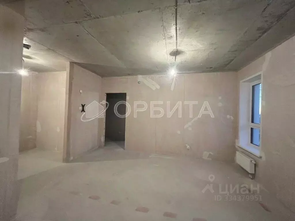 1-к кв. Тюменская область, Тюмень ул. Тимофея Чаркова, 93 (55.3 м) - Фото 1