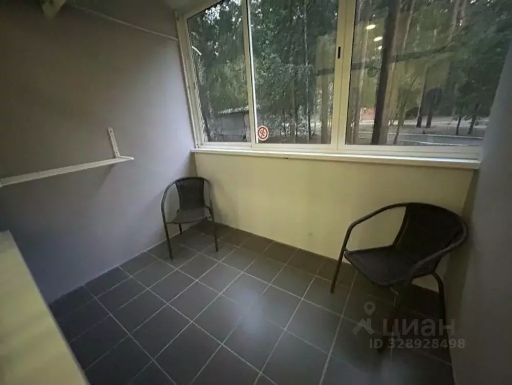 Комната Челябинская область, Чебаркуль Еловая ул., 62А (13.0 м) - Фото 2