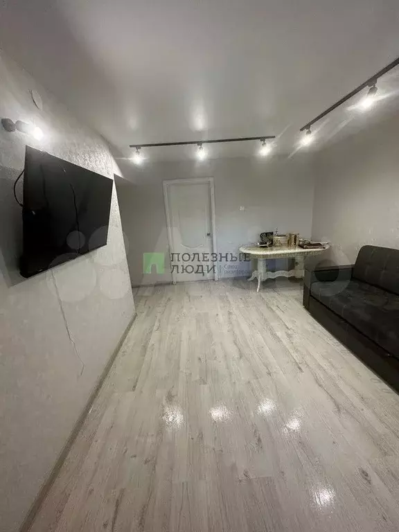 3-к. квартира, 54 м, 1/9 эт. - Фото 1