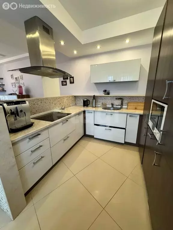 3-комнатная квартира: Калининград, Римская улица, 20 (86 м) - Фото 1