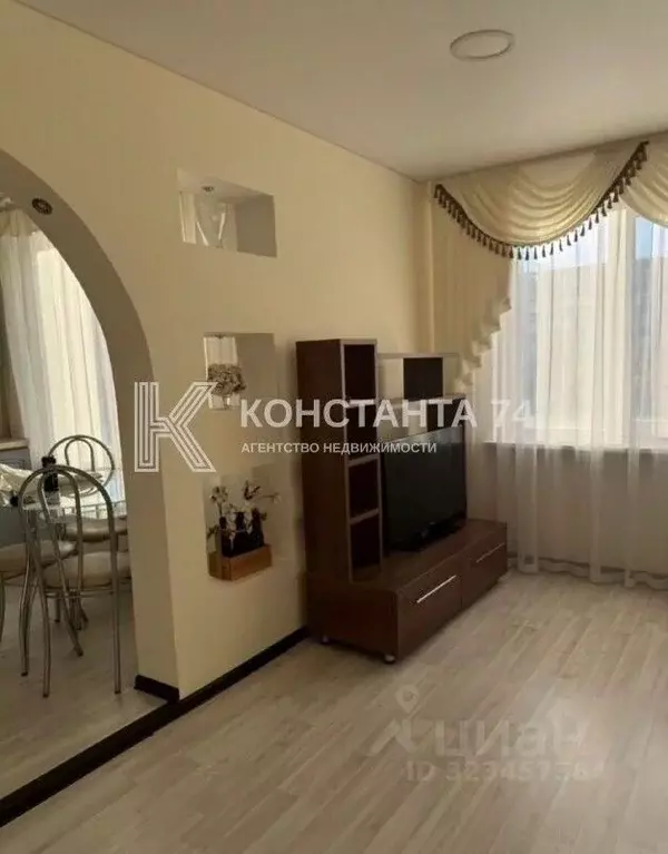 2-к кв. Челябинская область, Челябинск ул. Захаренко, 5 (65.0 м) - Фото 1