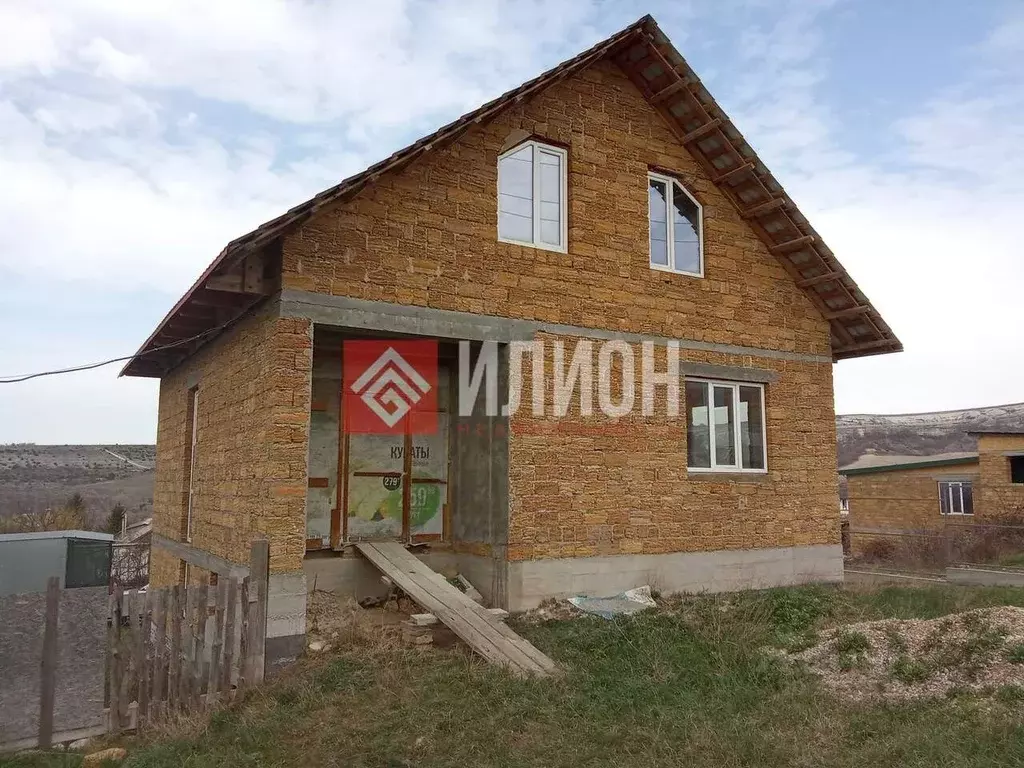 Дом в Крым, Бахчисарайский район, Куйбышевское с/пос, с. Танковое ул. ... - Фото 1