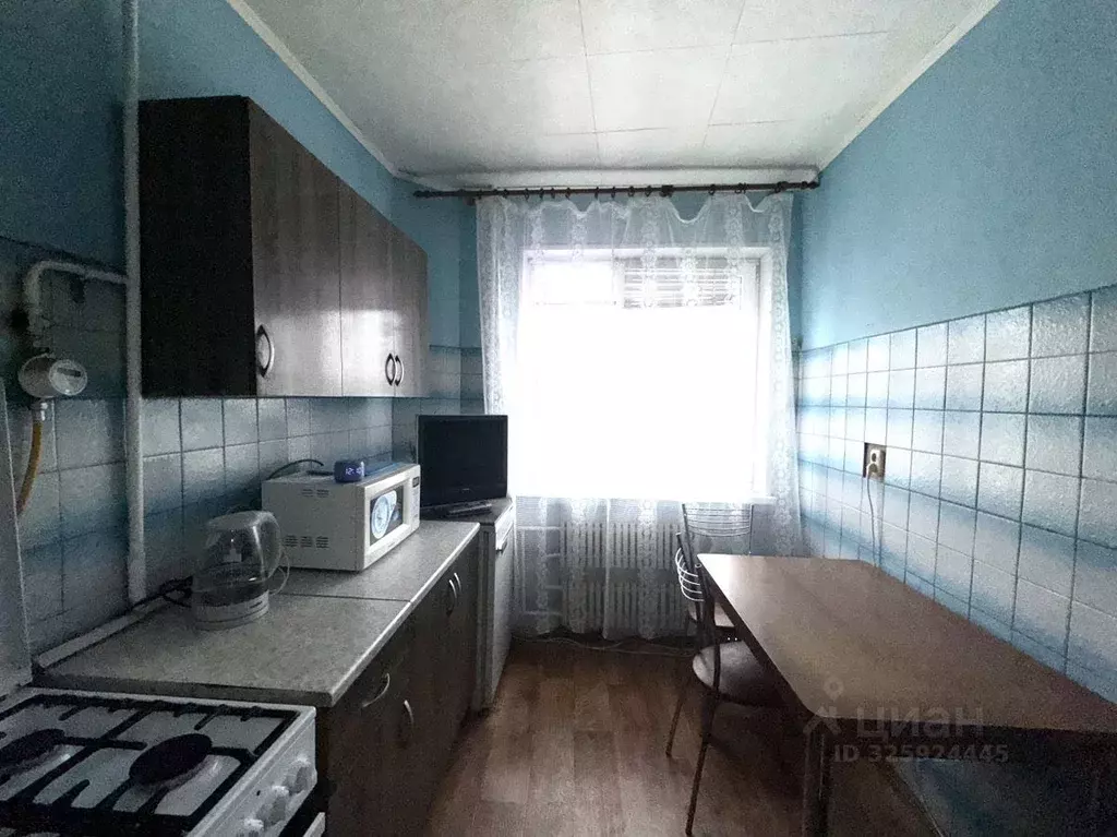 3-к кв. Волгоградская область, Волгоград Караванная ул., 39 (67.6 м) - Фото 0