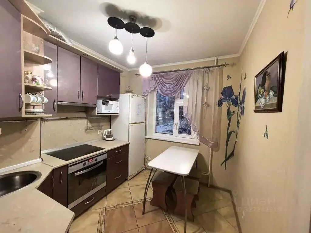 3-к кв. Ямало-Ненецкий АО, Ноябрьск ул. Владимира Высоцкого, 9 (65.0 ... - Фото 0