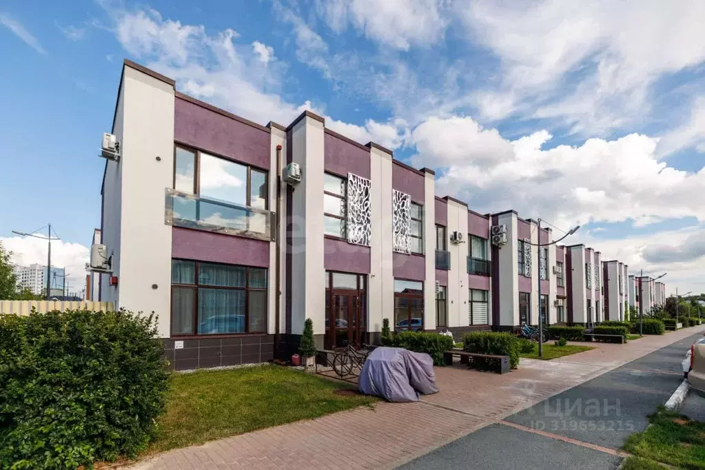 Таунхаус в Тюменская область, Тюменский район, д. Патрушева Соловьиная ... - Фото 1