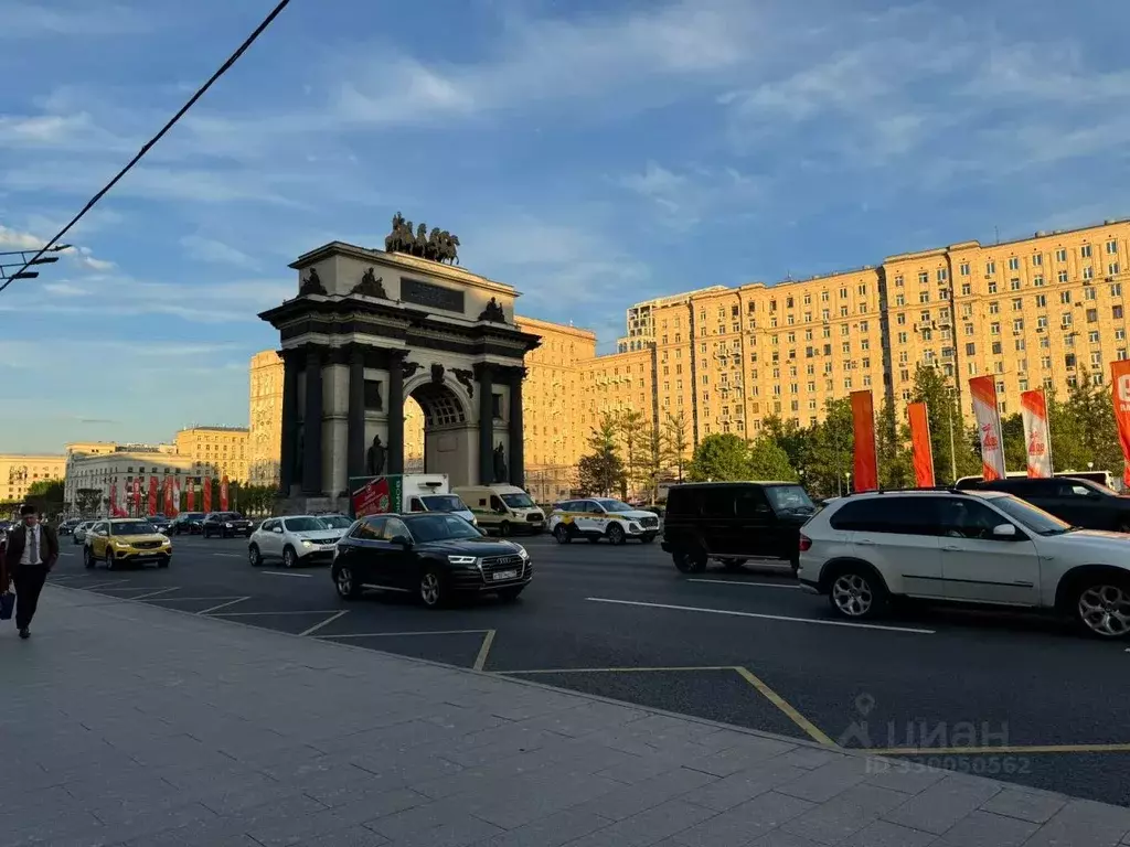 3-к кв. Москва пл. Победы, 2К2 (73.0 м) - Фото 1