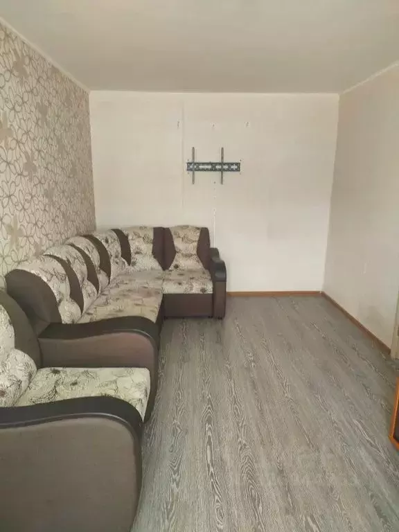 3-к кв. Забайкальский край, Могоча Комсомольская ул., 34 (60.0 м) - Фото 1