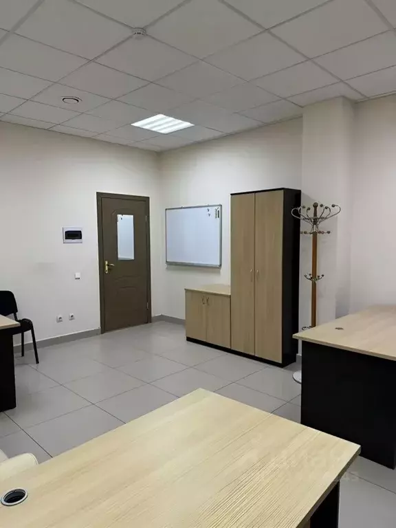 Офис в Татарстан, Казань ул. Энгельса, 17 (30 м) - Фото 0