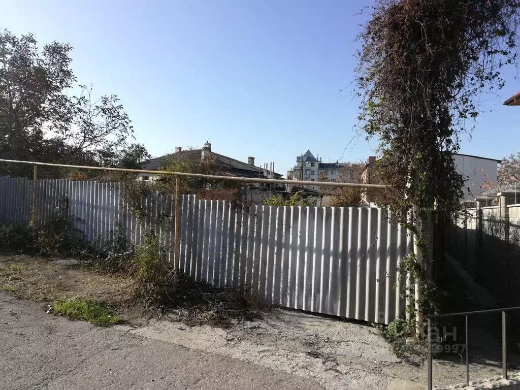 Участок в Севастополь ул. Токарева, 9В (4.0 сот.) - Фото 2