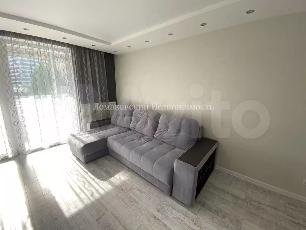 Квартира-студия, 32 м, 4/17 эт. - Фото 1