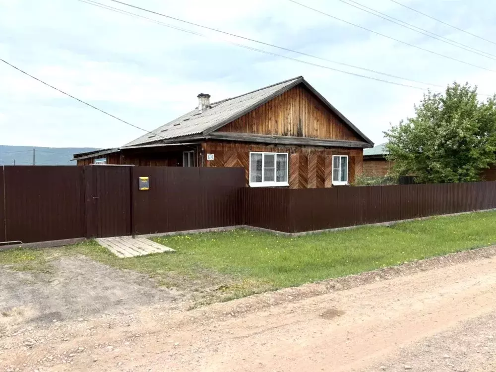 Дом в Иркутская область, Жигалово рп ул. Королева, 10 (76 м) - Фото 1