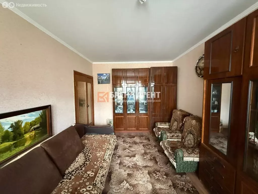 3-комнатная квартира: Белгород, улица Чапаева, 28 (58.5 м) - Фото 1