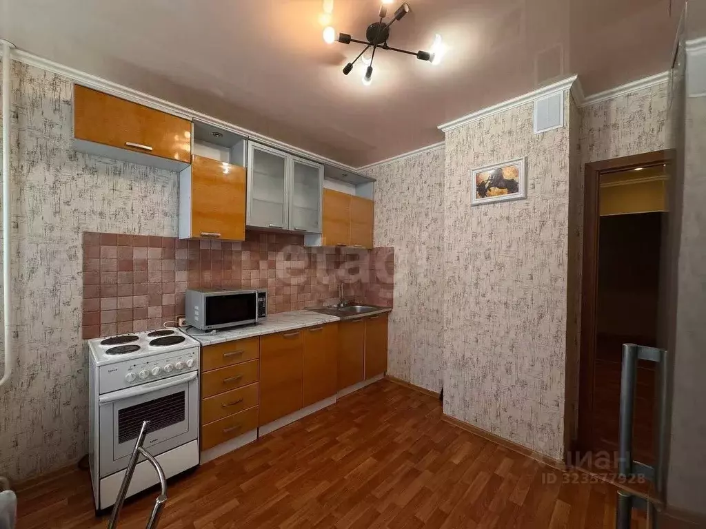 2-к кв. Курская область, Курск просп. Вячеслава Клыкова, 28 (61.0 м) - Фото 1