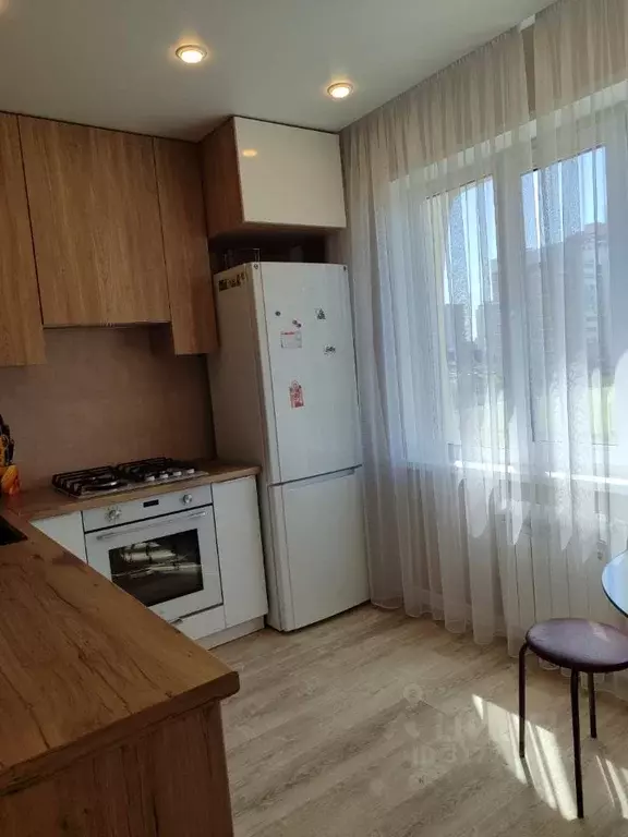 2-к кв. Татарстан, Набережные Челны 37-й комплекс, 12 (55.0 м) - Фото 0