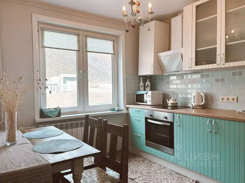 3-к кв. Кабардино-Балкария, Эльбрусский район, с. Нейтрино ул. ... - Фото 2