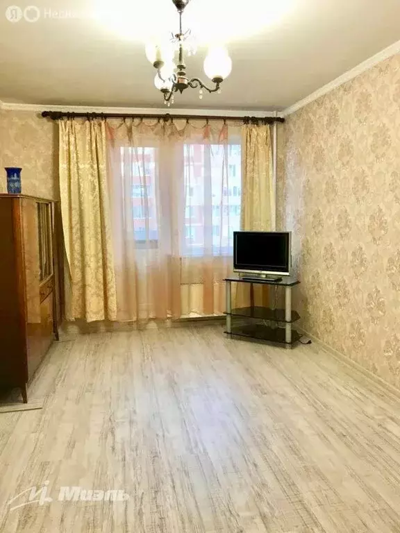2-комнатная квартира: Октябрьский, микрорайон Западный, 1 (53.8 м) - Фото 1