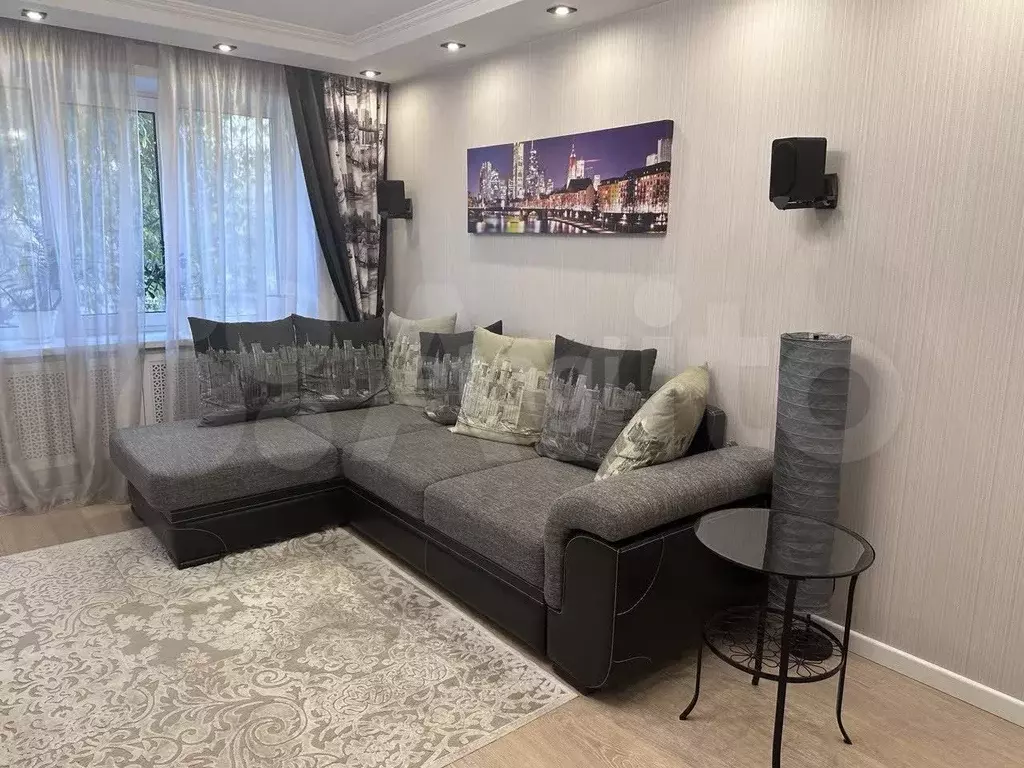 3-к. квартира, 70 м, 2/9 эт. - Фото 1