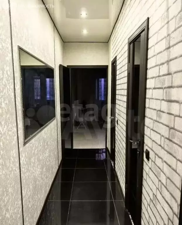 2-комнатная квартира: Северск, улица Славского, 22 (70.4 м) - Фото 2