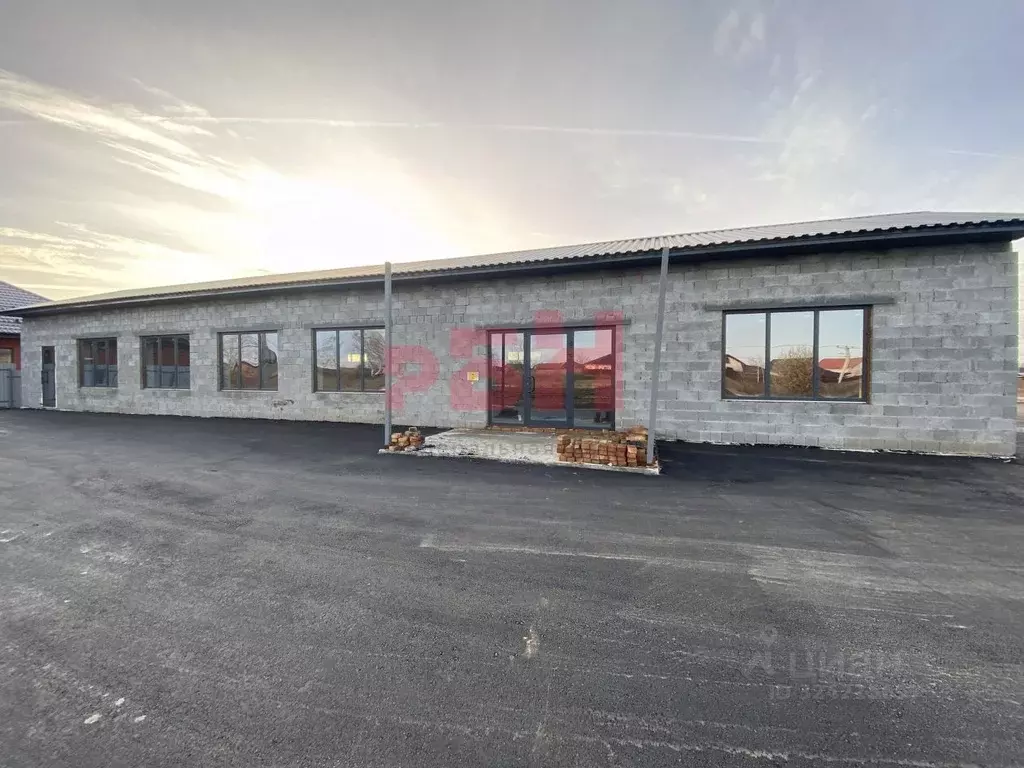 Торговая площадь в Самарская область, Кинель ул. Гагарина, 1В (320 м) - Фото 2