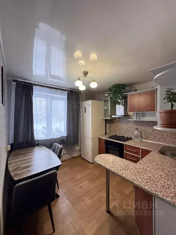 2-к кв. Челябинская область, Копейск ул. Гольца, 9В (55.0 м) - Фото 1