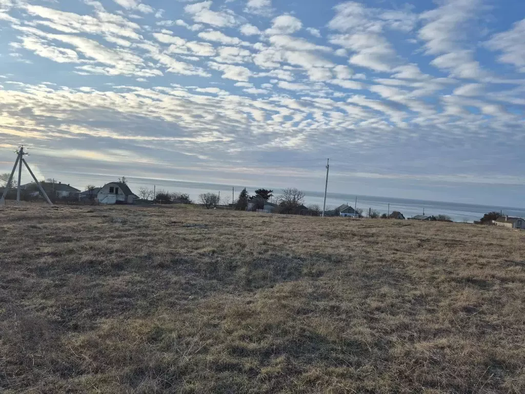 Участок в Крым, Ленинский район, Мысовское с/пос, с. Заводское  (10.0 ... - Фото 1