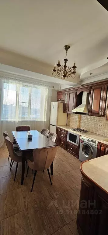 2-к кв. Дагестан, Каспийск просп. Акулиничева, 23к2 (100.0 м) - Фото 0